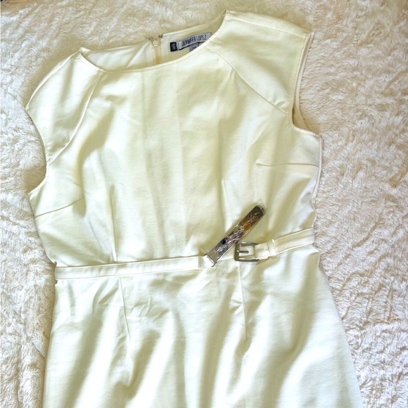 Jennifer Lopez white dress size 14P with silver belt attached. New without tag. - Picture 1 of 6
